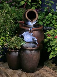 Honingpot Waterval Fontein met Plantenbak en LED Verlichting van Ambienté™ - terracottakleurig, 50cm
