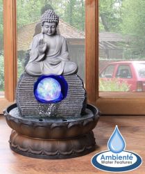 "Boeddha" - Tafelmodel Waterelement met Draaiende Kristallen Bol en Led-verlichting B20,5cm x D20,5cm x H30cm