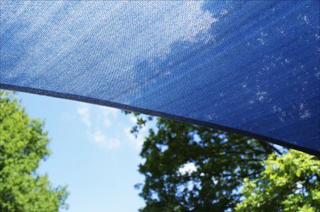Kookaburra® 3,6m Driehoek Blauw Gebreid Ademend Schaduwdoek